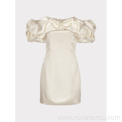 Solid Color One Shoulder Pleated Buttocks Skirt